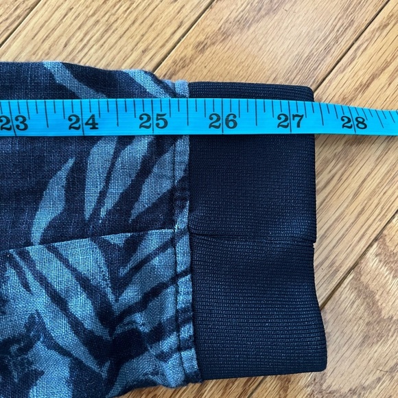 [Tag:L/Ptp:21”]Zara Denim Couture Navy Floral linen Bomber Jacket Lined - Picture 11 of 11